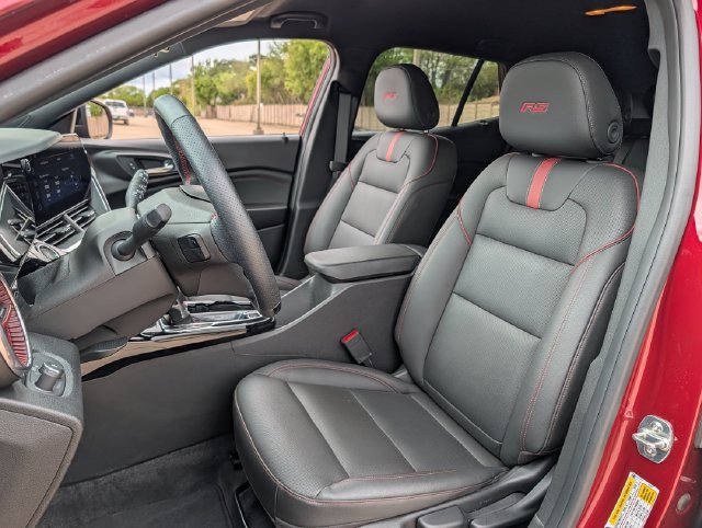 Used 2025 Chevrolet Trax RS w/ Driver Confidence Package FWD image 20
