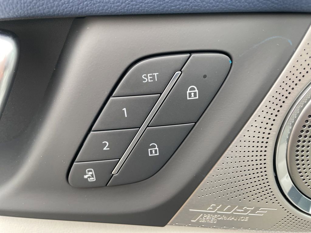 New 2026 Buick Enclave Avenir w/ Super Cruise Package image 12