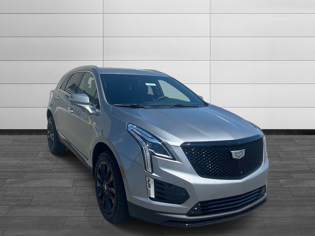 New 2026 Cadillac XT5 Luxury w/ LPO, ONYX Package FWD image 7