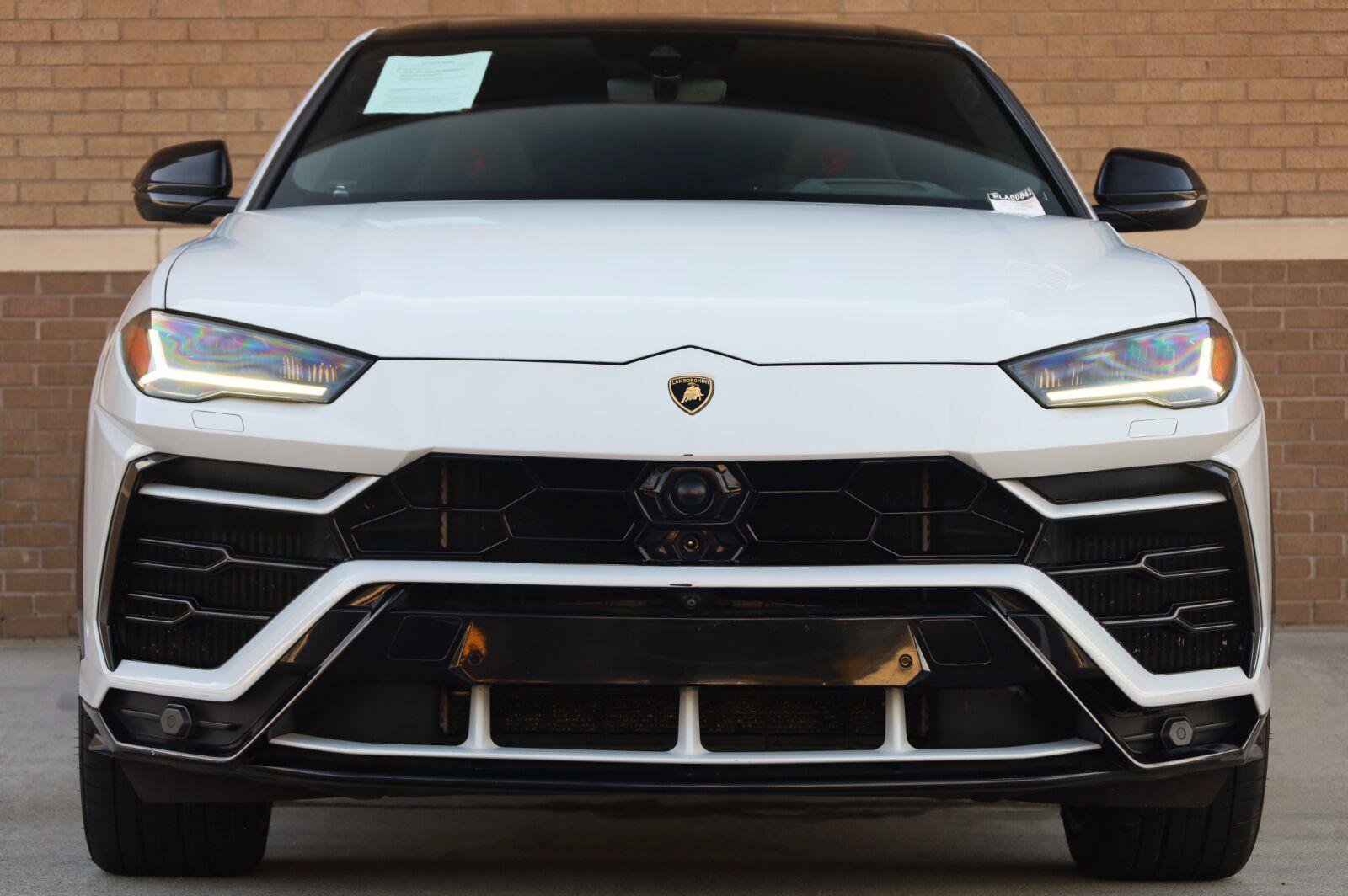 Used 2019 Lamborghini Urus AWD/4WD image 8