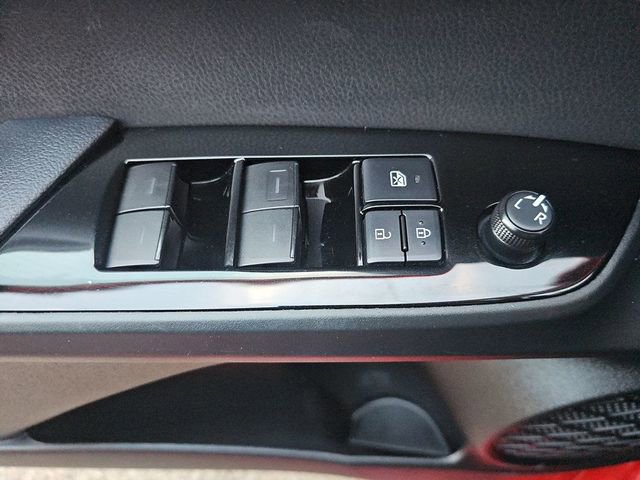 Used 2019 Toyota Prius XLE w/ Advanced Technology Package image 20