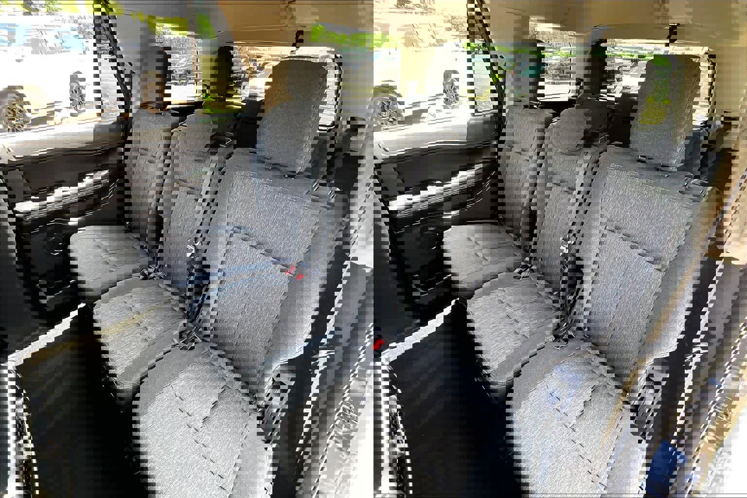 Used 2024 Ford Expedition XLT image 19