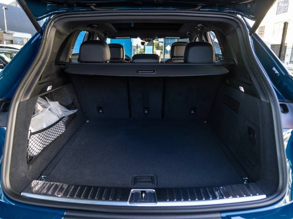 Certified 2026 Porsche Cayenne AWD/4WD image 26
