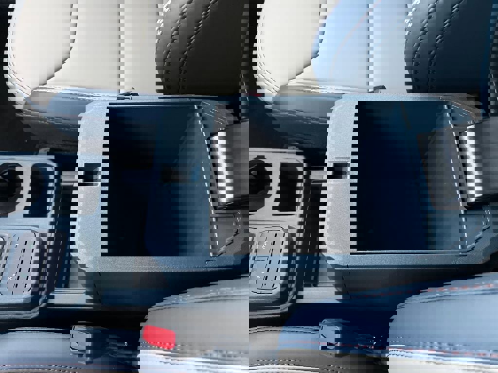 New 2025 Ford Maverick Lariat image 21