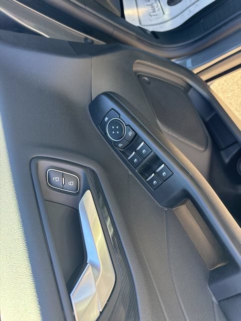 New 2026 Ford Escape ST-Line w/ Cold Weather Package AWD/4WD image 15