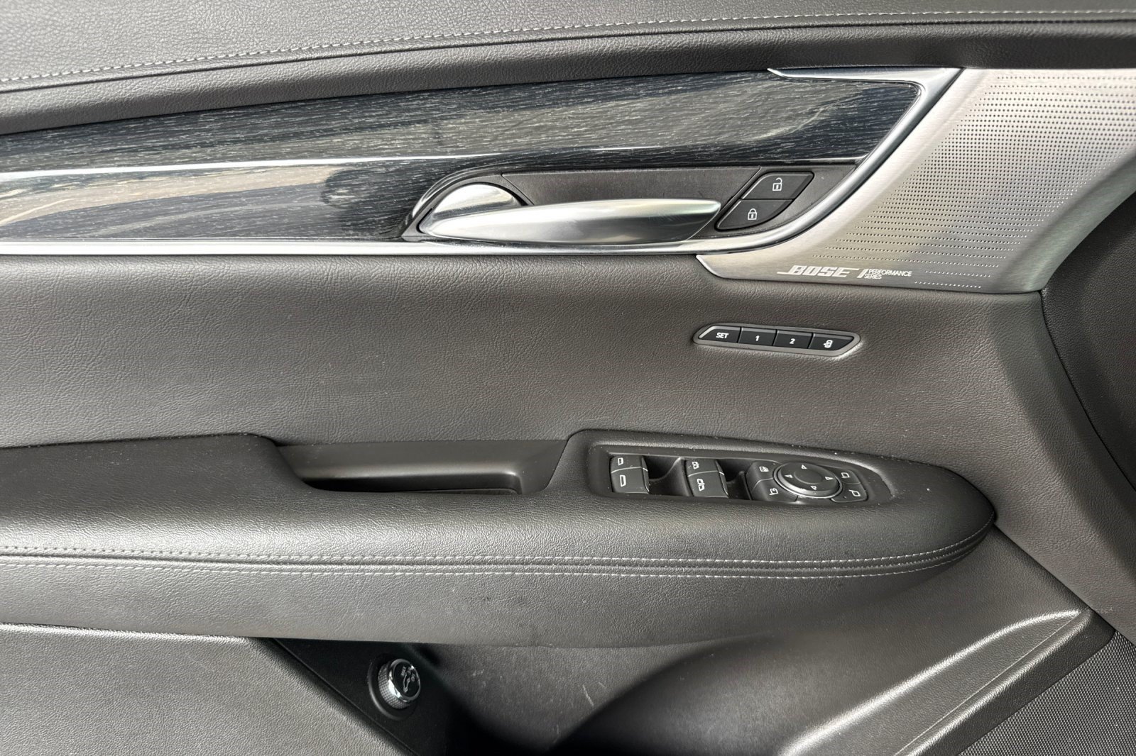 Used 2020 Cadillac XT5 Premium Luxury FWD image 12