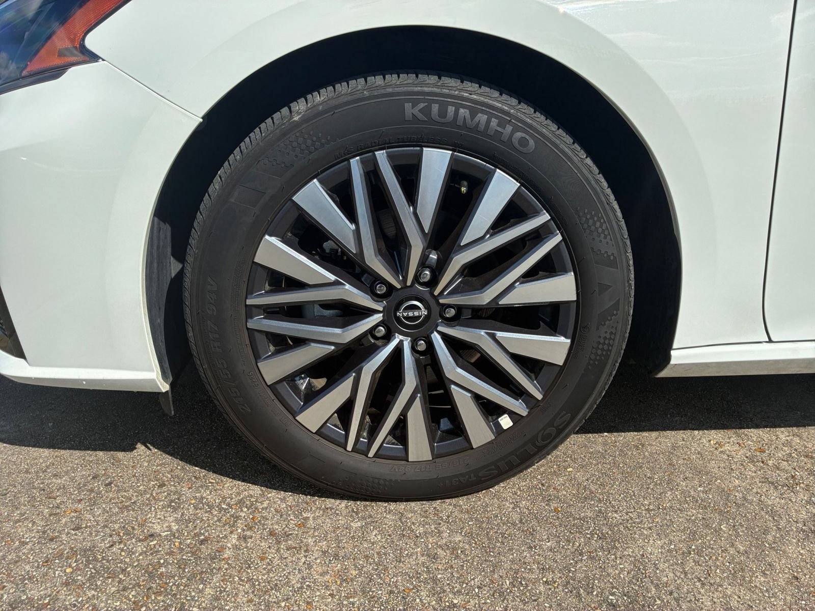 Used 2026 Nissan Altima 2.5 SV FWD image 29