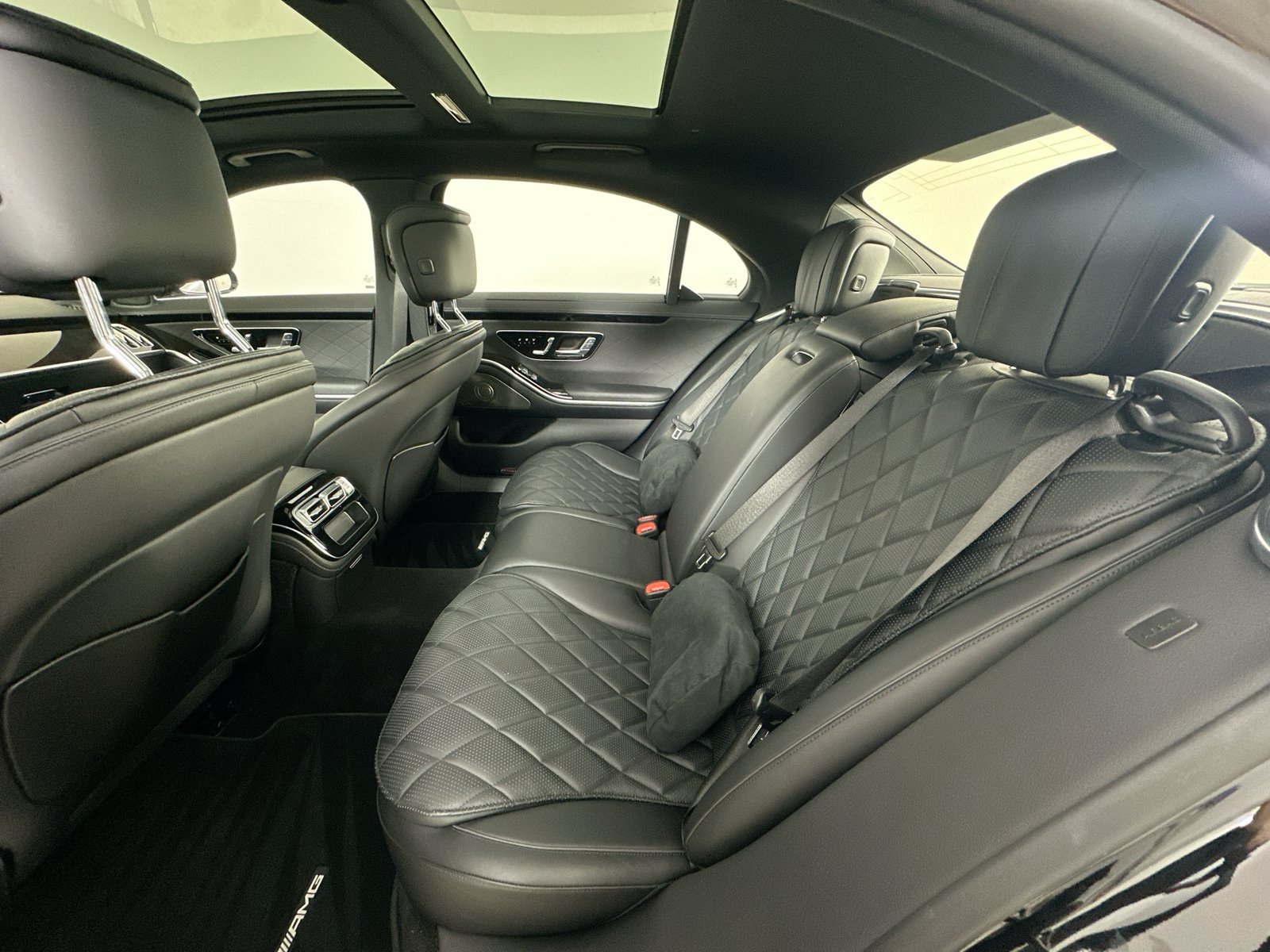Used 2022 Mercedes-Benz S 580 4MATIC Sedan image 35
