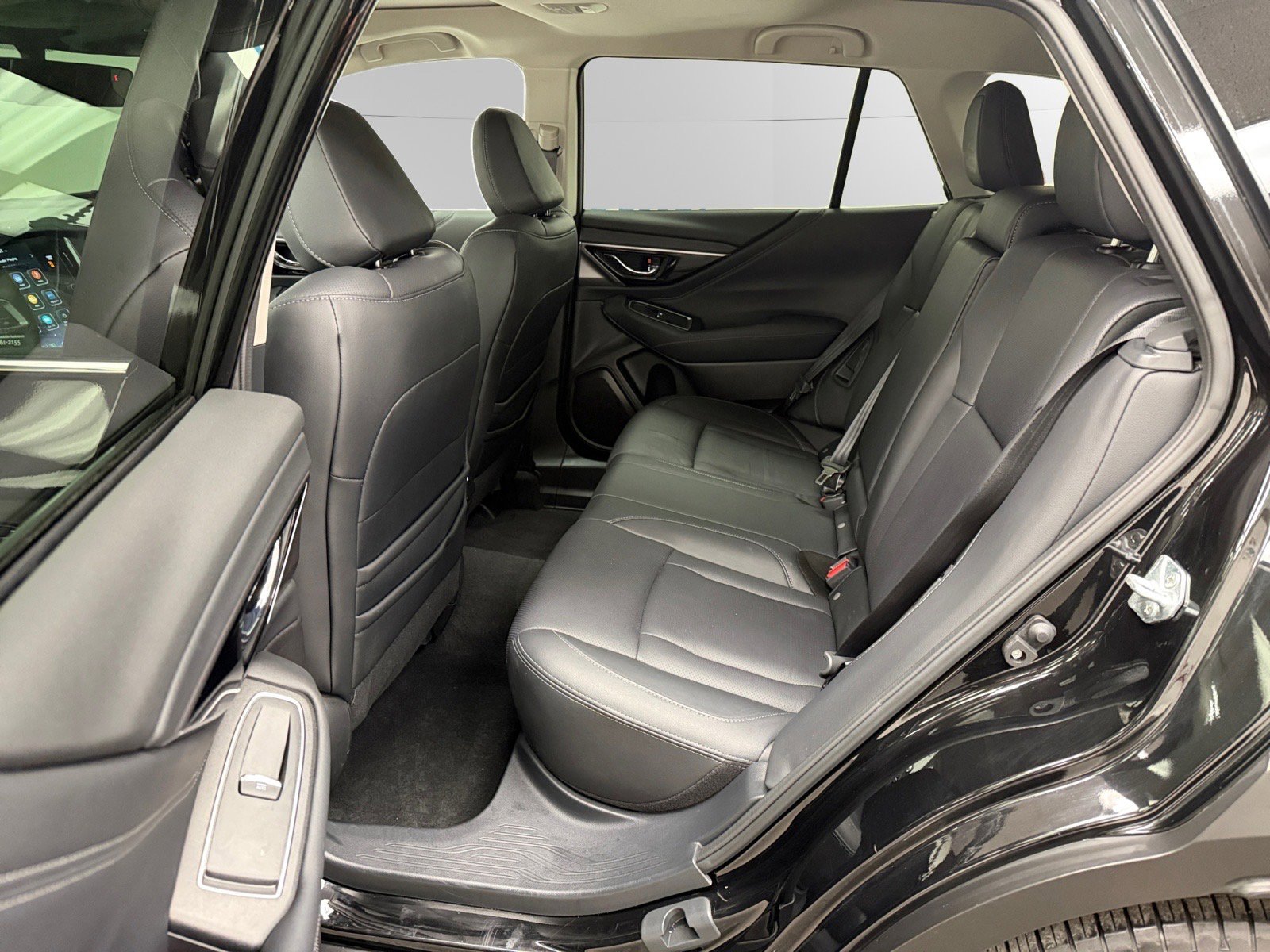 Used 2023 Subaru Outback Limited image 13