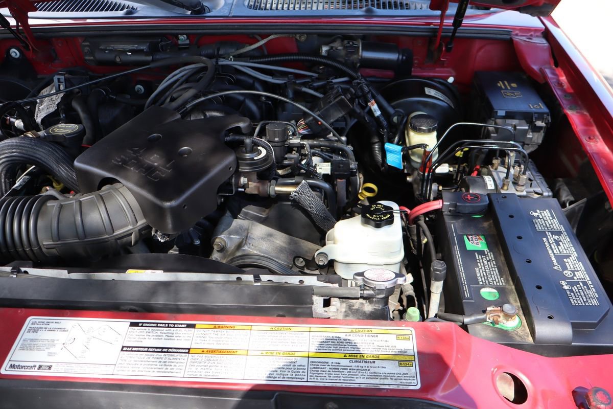 Used 2001 Ford Explorer Sport image 35