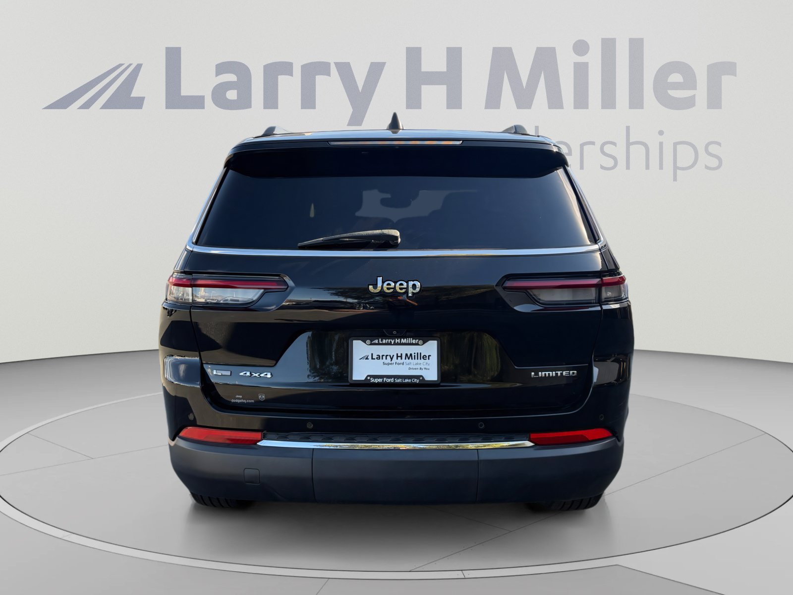 Used 2021 Jeep Grand Cherokee L Limited AWD/4WD image 4
