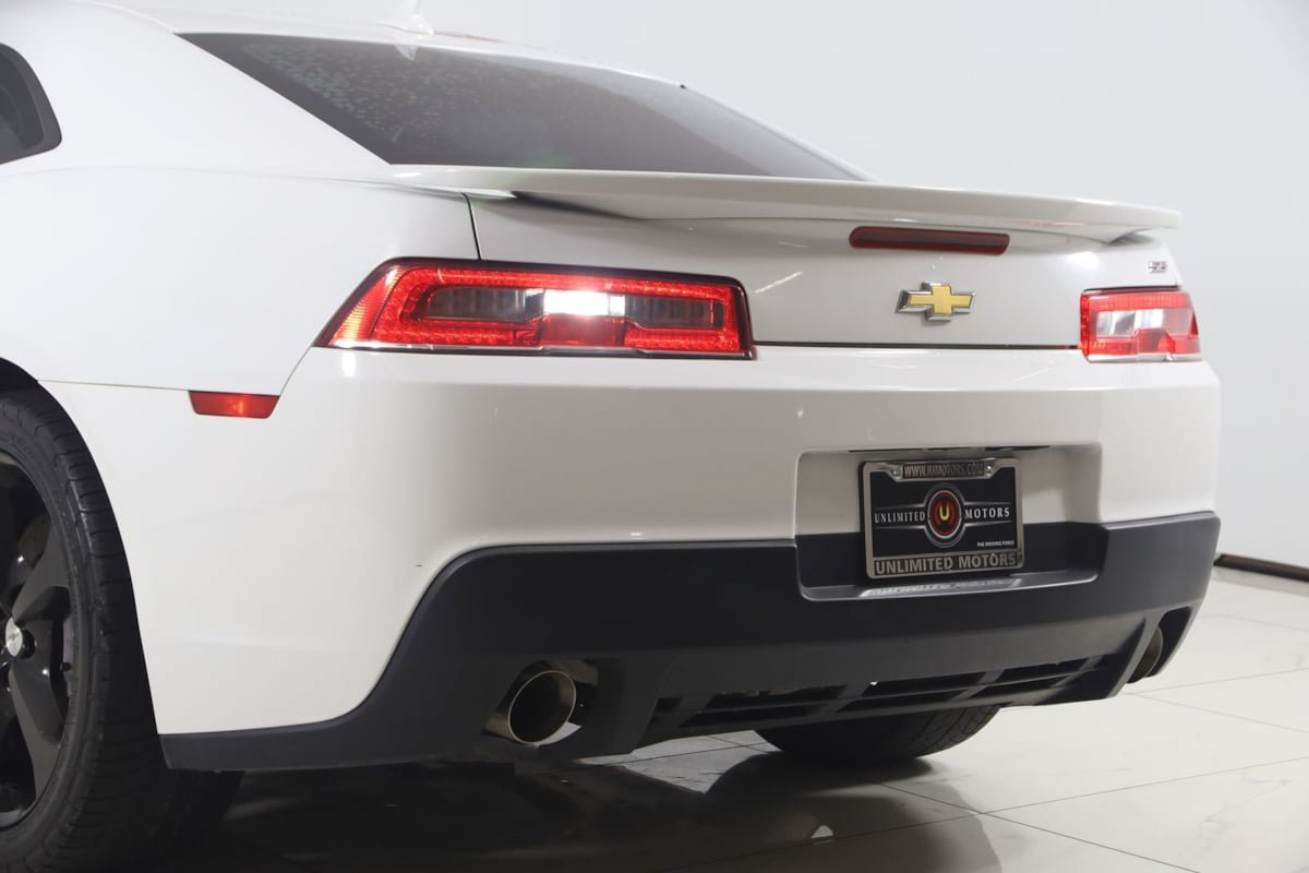 Used 2014 Chevrolet Camaro SS w/ RS Package RWD image 19