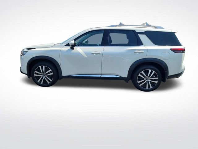 Used 2023 Nissan Pathfinder Platinum w/ Cargo Package image 2