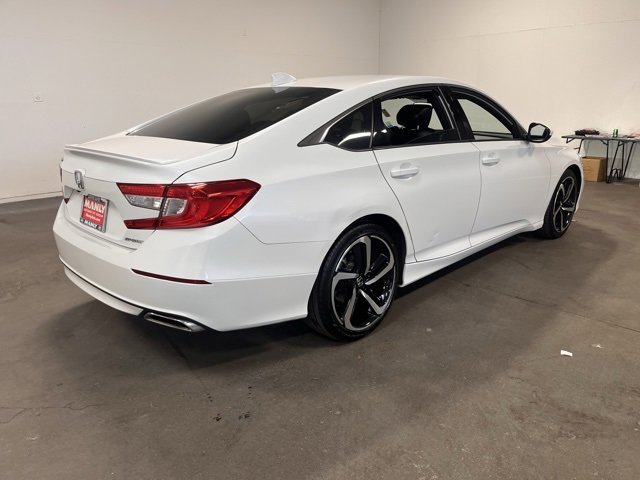 Used 2018 Honda Accord Sport image 5