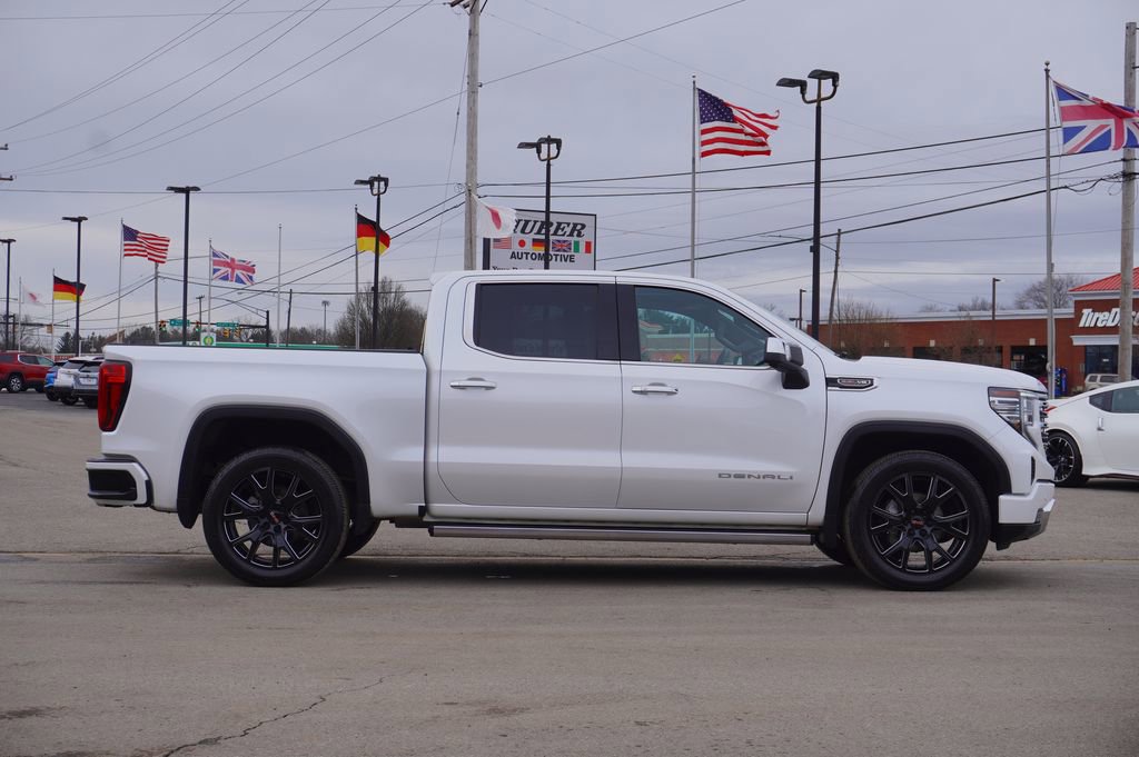 Used 2022 GMC Sierra 1500 Denali w/ Denali Reserve Package image 8