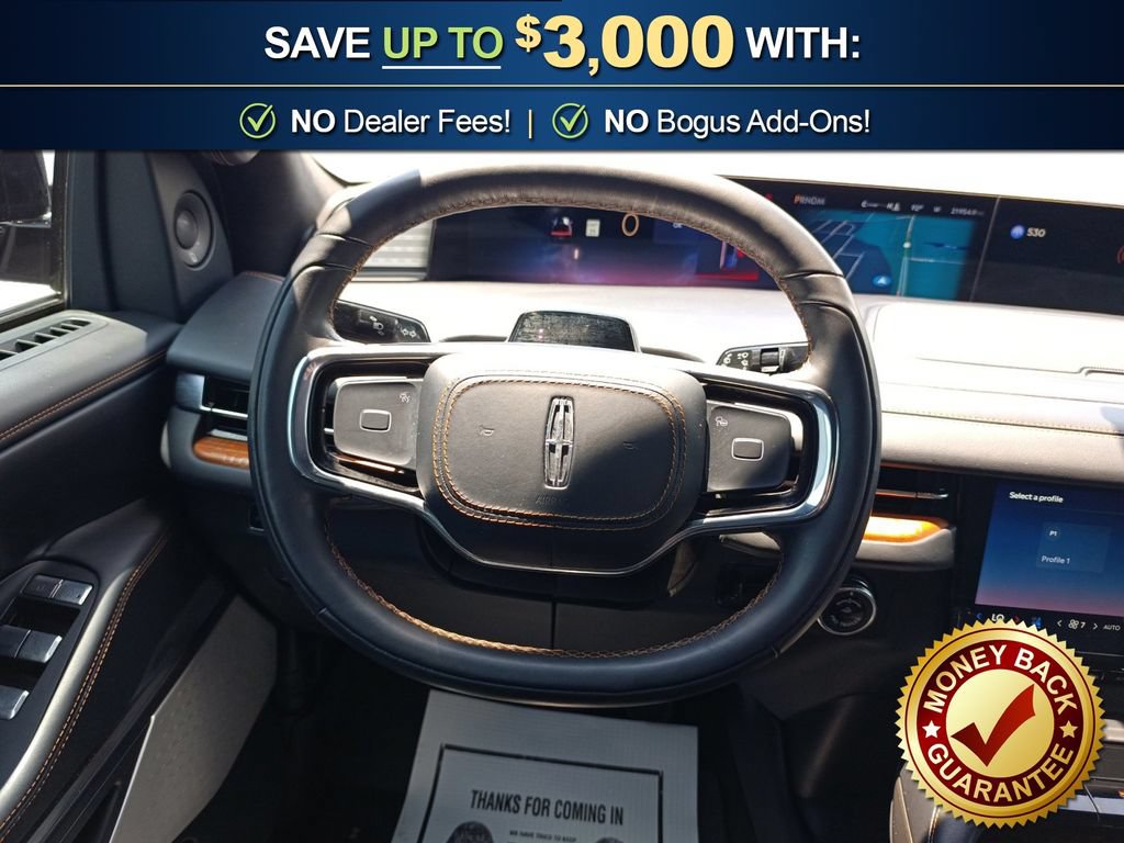 Used 2025 Lincoln Navigator L Black Label AWD/4WD image 18