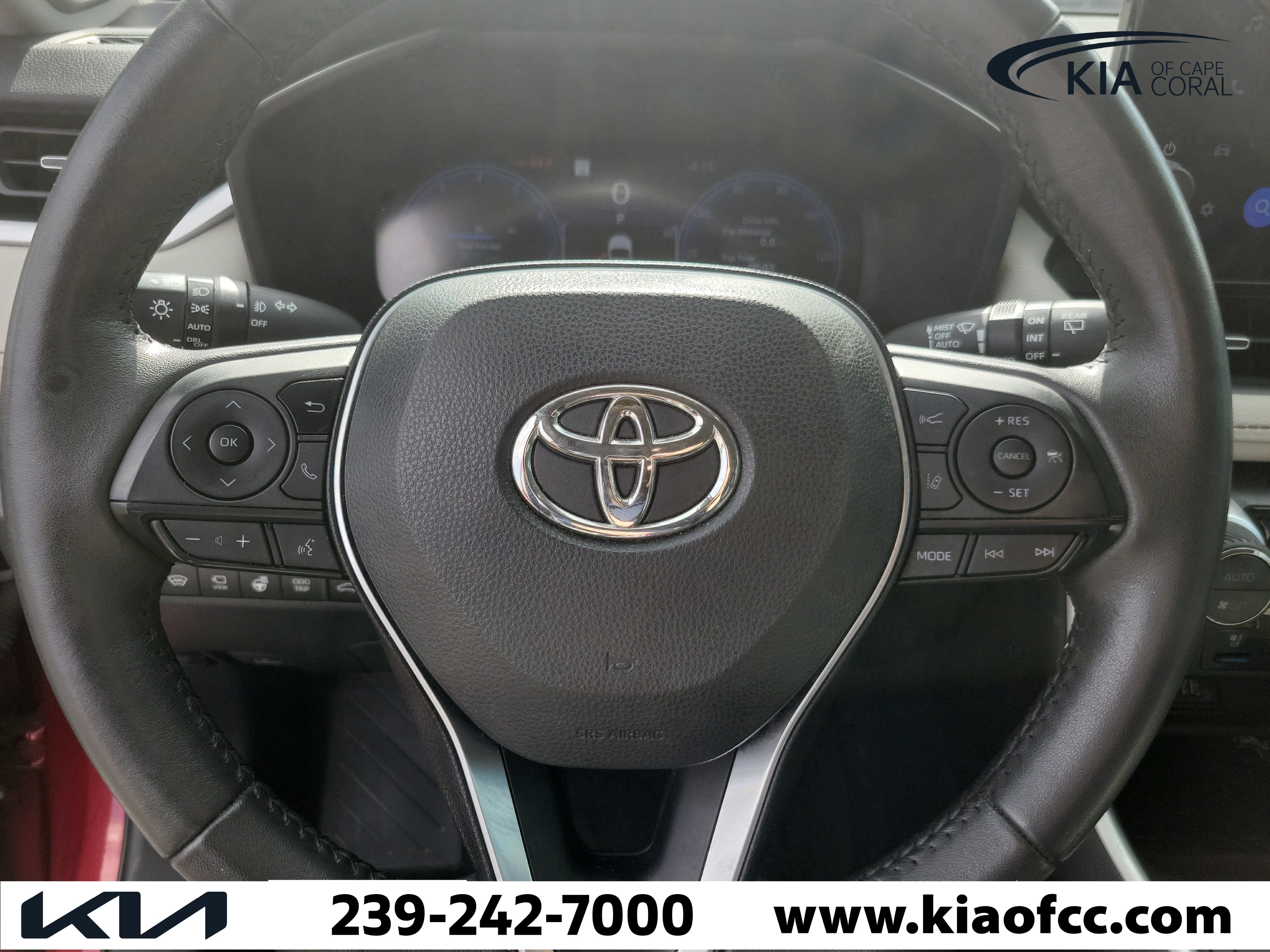 Used 2024 Toyota RAV4 Limited w/ Advanced Technology Package FWD image 28