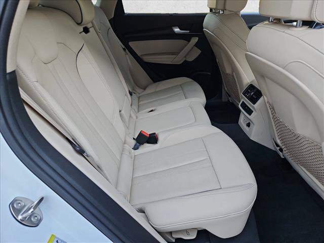 Used 2023 Audi Q5 2.0T Premium Plus w/ Premium Plus Package AWD/4WD image 19
