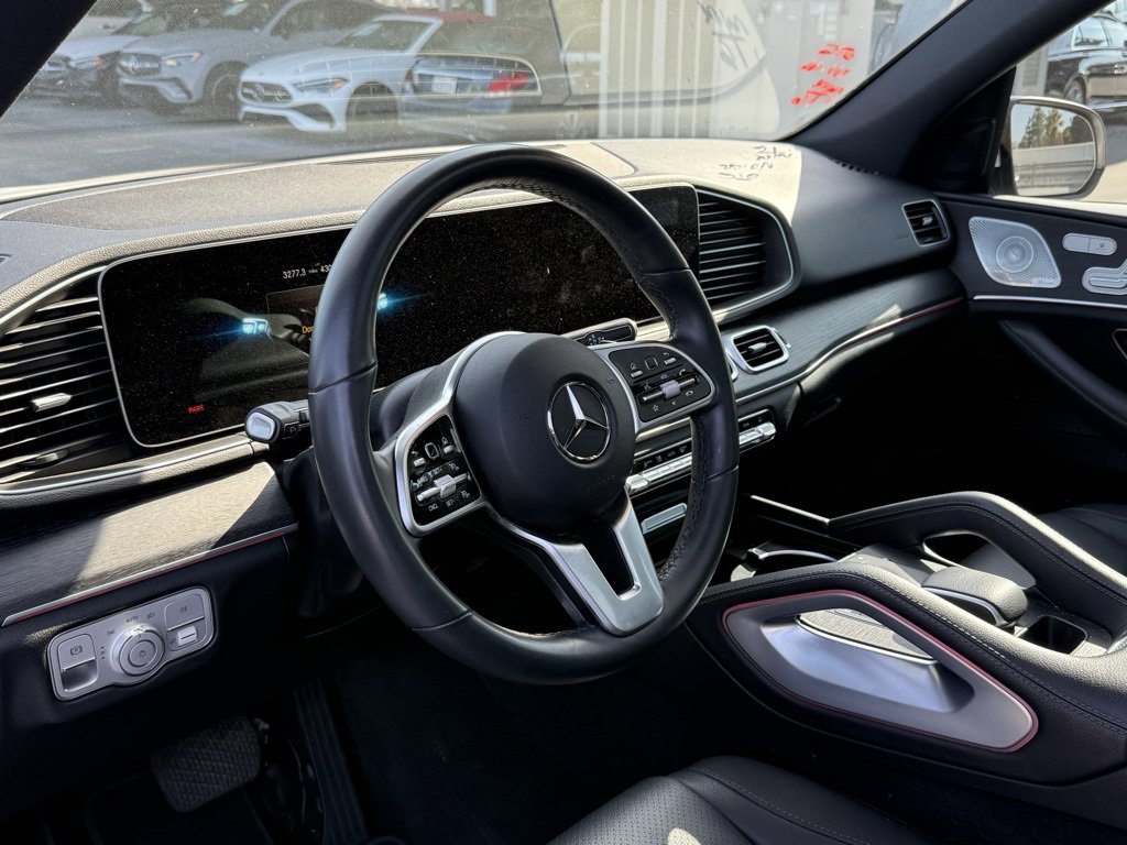 Used 2022 Mercedes-Benz GLE 350 w/ Premium Package image 3