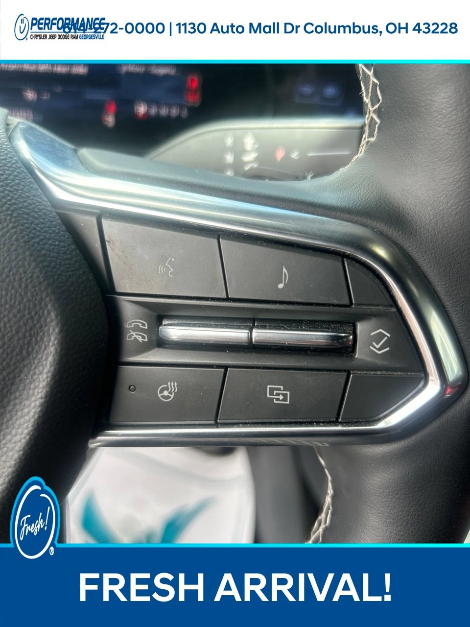 Used 2025 Chevrolet Traverse LT AWD/4WD image 20