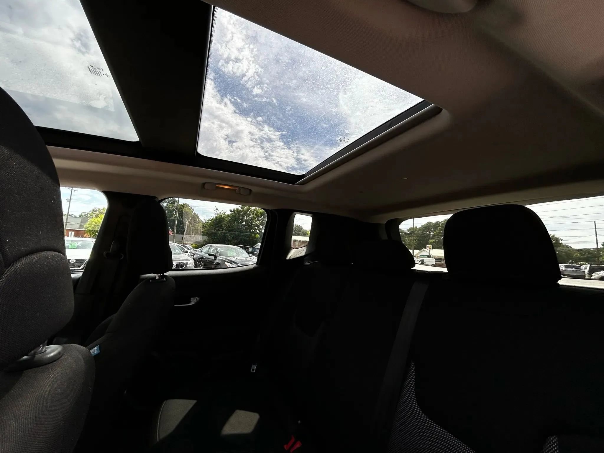 Used 2021 Jeep Renegade Latitude image 38