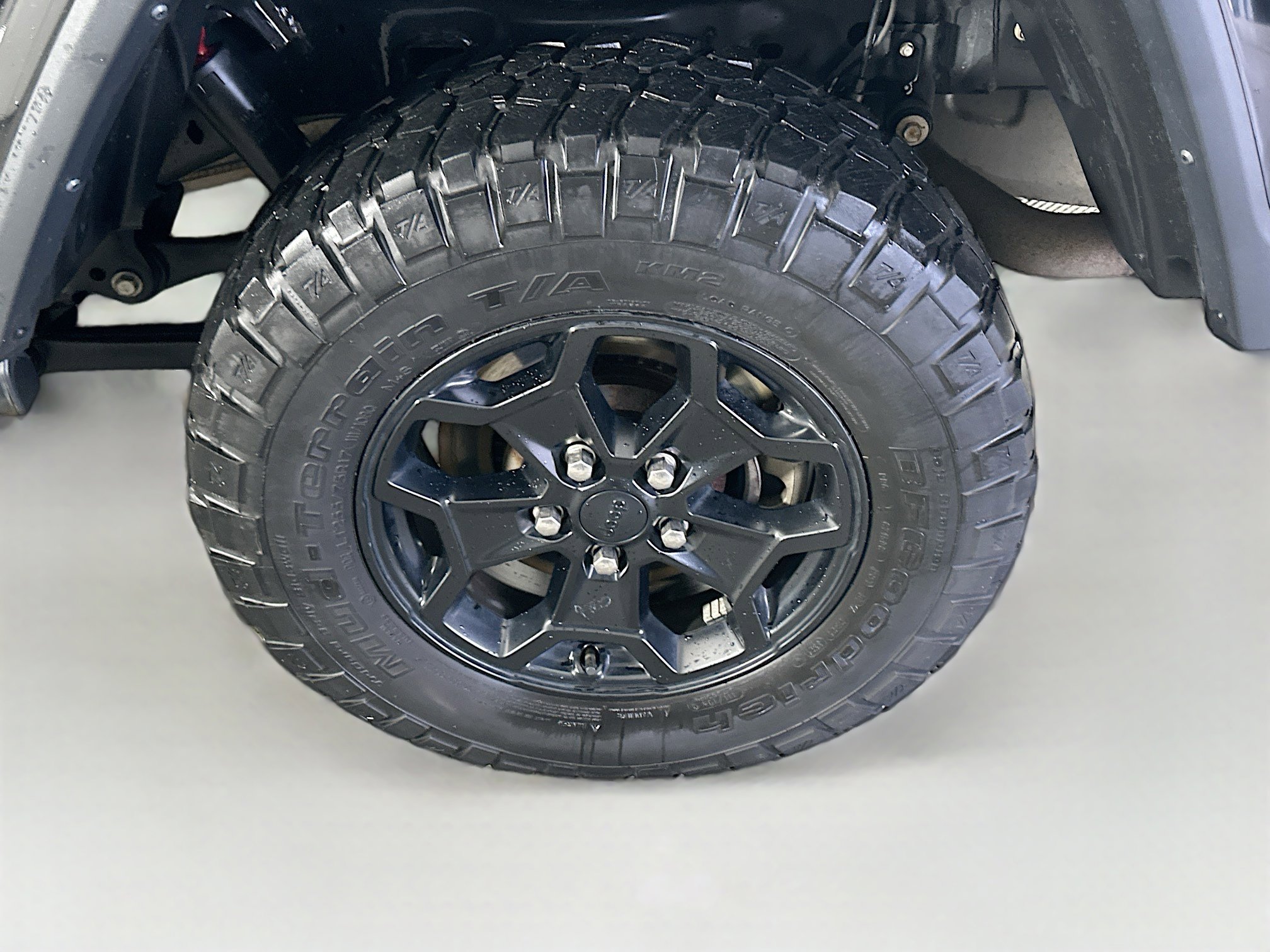 Used 2021 Jeep Gladiator Willys image 11