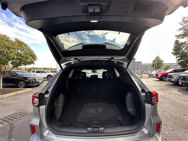 Certified 2024 Ford Escape ST-Line Elite image 41