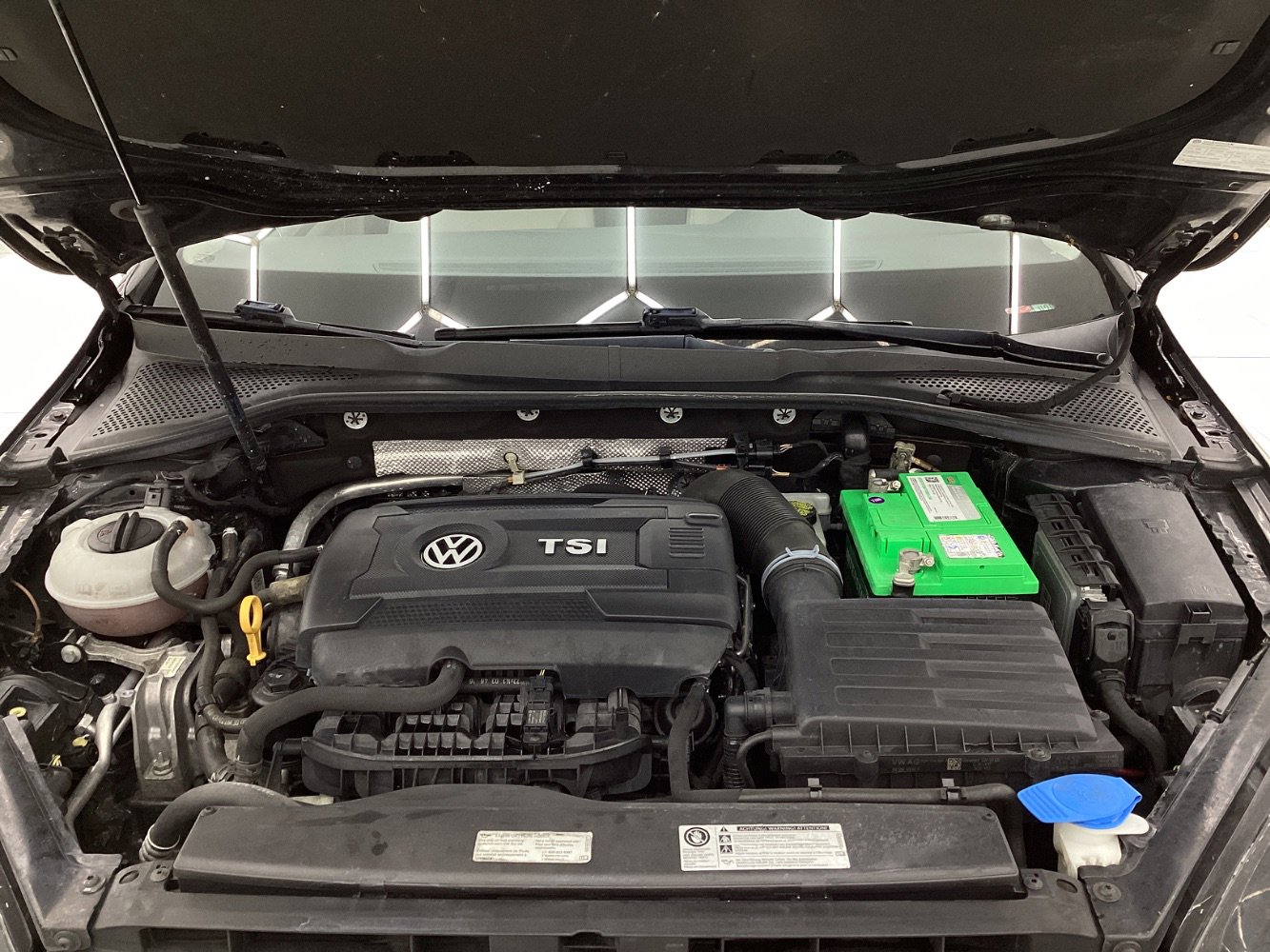 Used 2017 Volkswagen Golf Alltrack S image 41