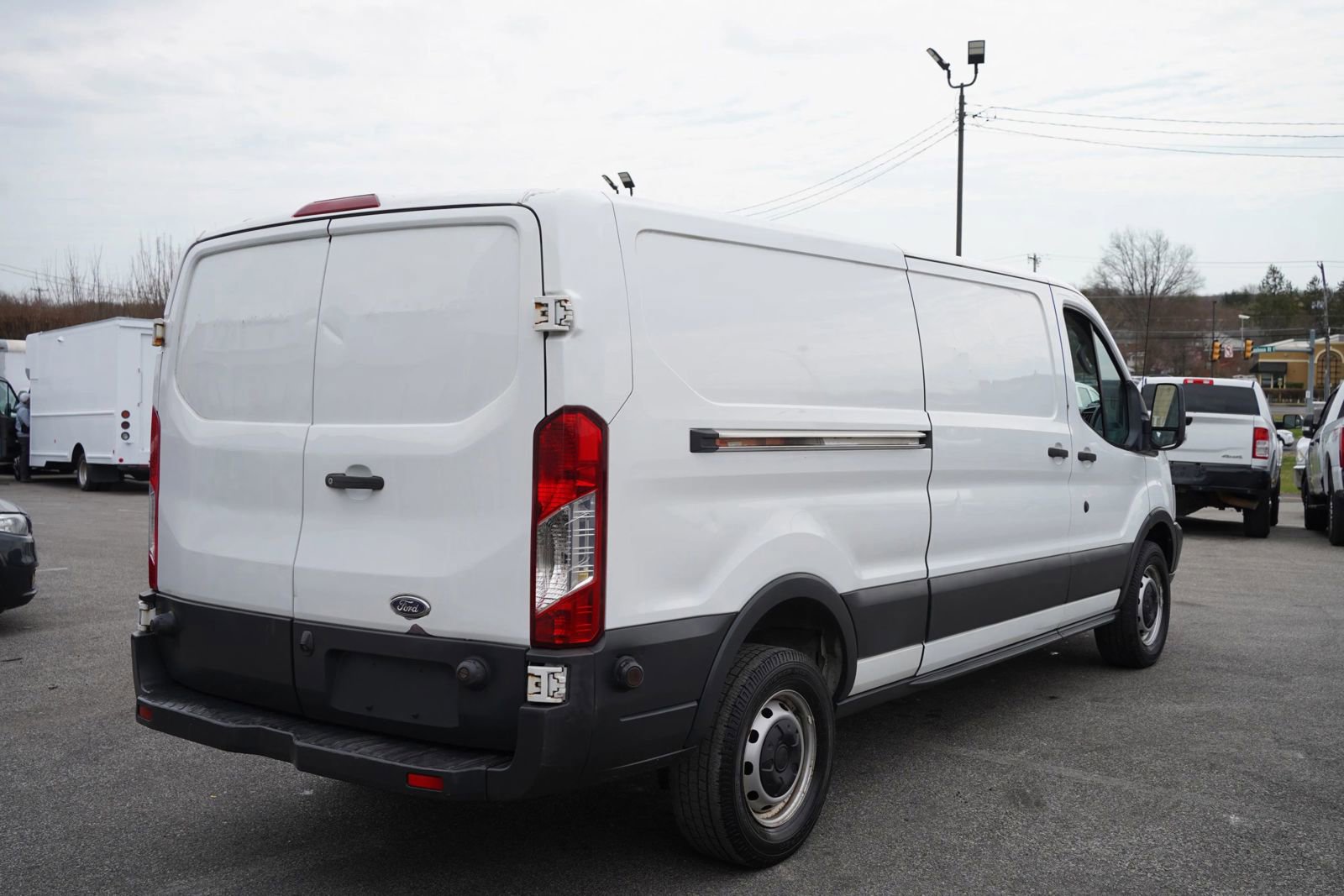 Used 2018 Ford Transit 350 148 Low Roof image 7