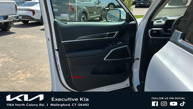 Certified 2023 Kia Telluride S w/ S Sunroof Package AWD/4WD image 8