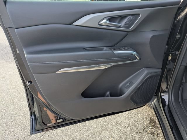 New 2026 Chevrolet Traverse LT w/ Midnight/Sport Edition FWD image 9
