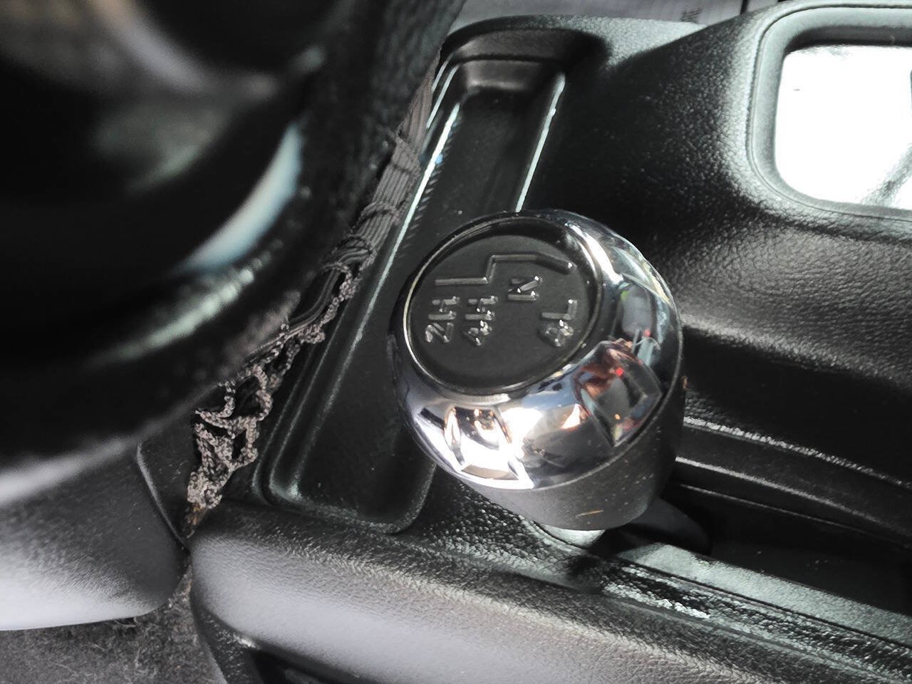 Used 2013 Jeep Wrangler Unlimited Sport AWD/4WD image 6