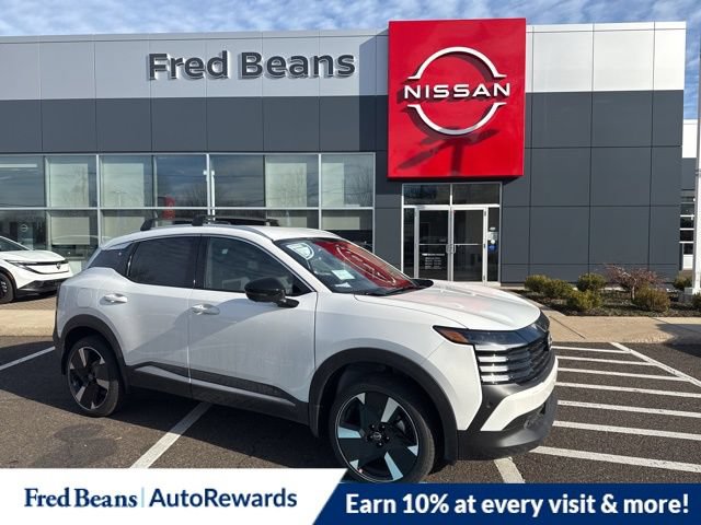 New 2026 Nissan Kicks SR w/ Cold Weather Package