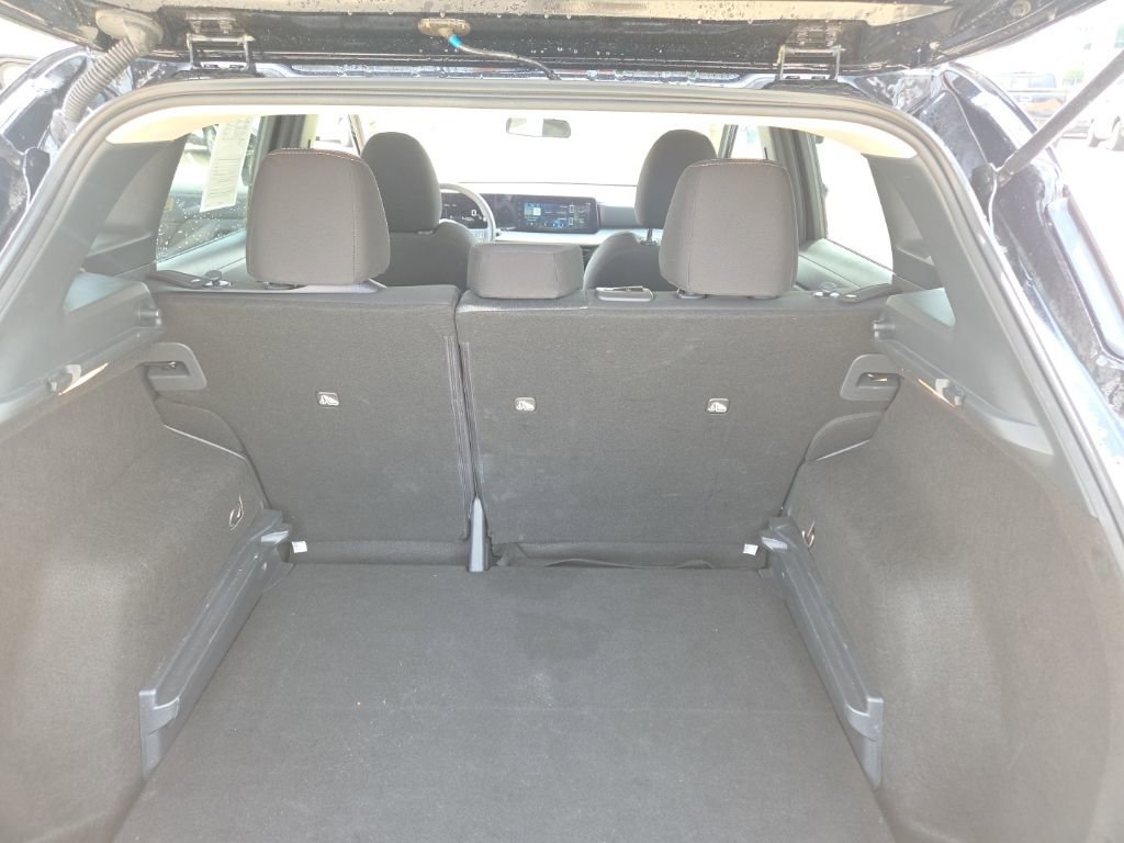 Used 2025 Nissan Kicks SV FWD image 15