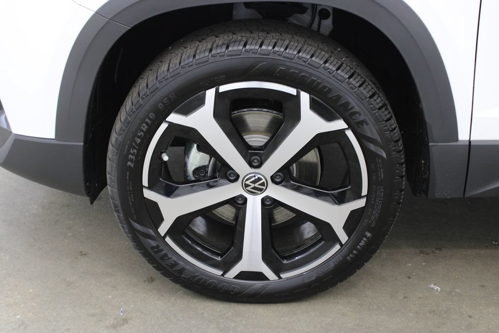 New 2026 Volkswagen Taos SEL AWD/4WD image 29
