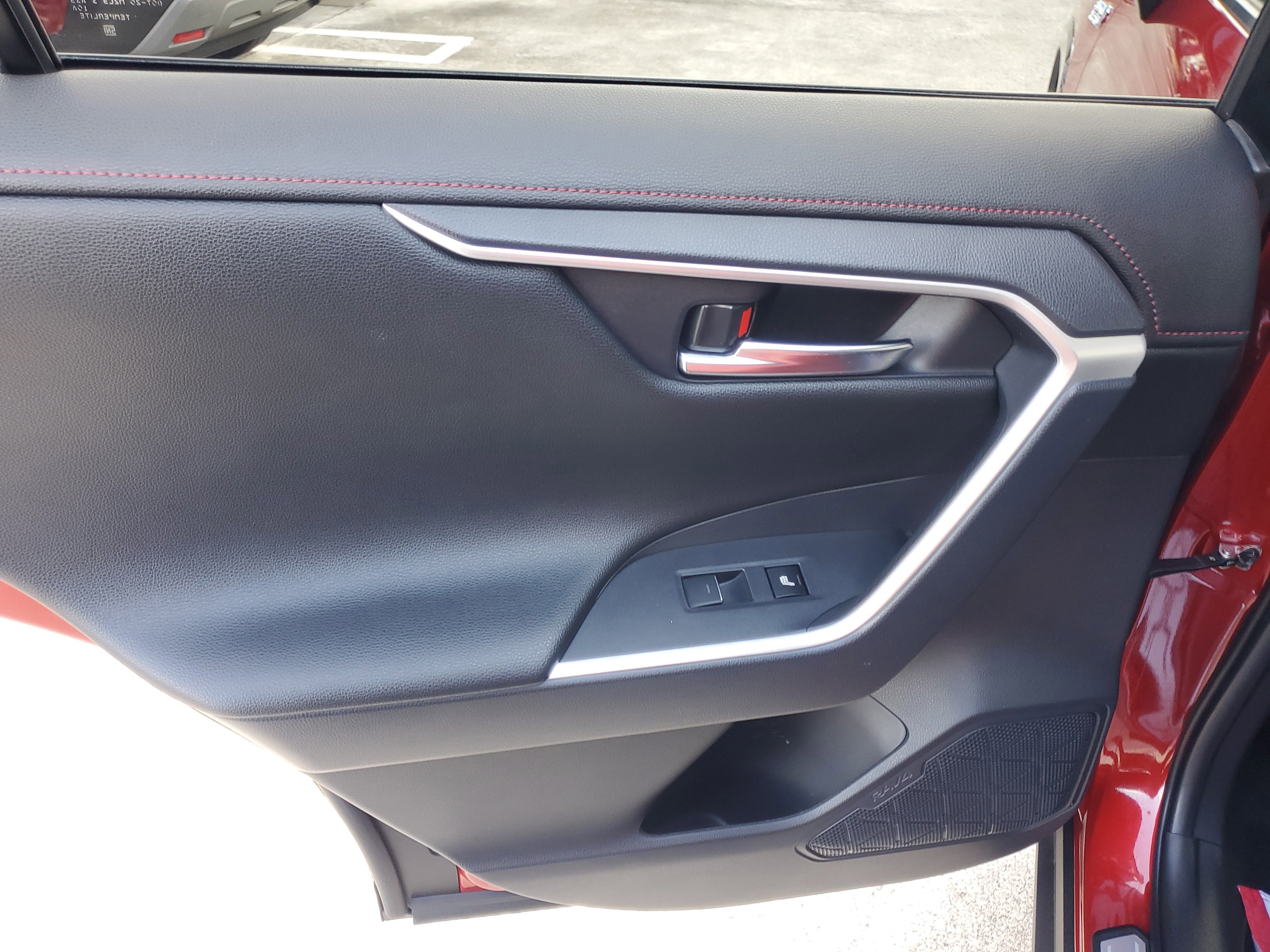 Used 2022 Toyota RAV4 XSE image 16