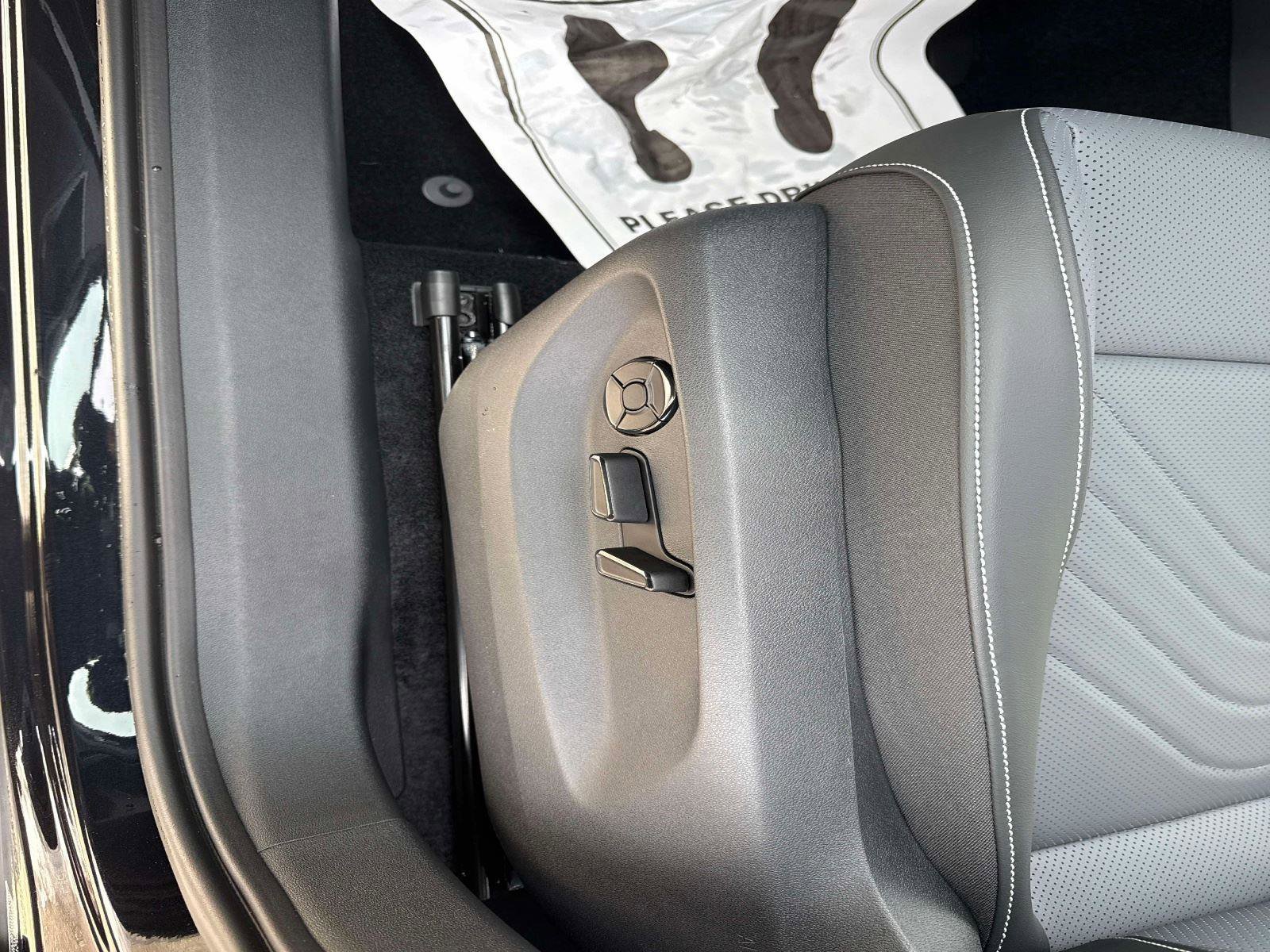 New 2026 Volkswagen Tiguan SE image 20