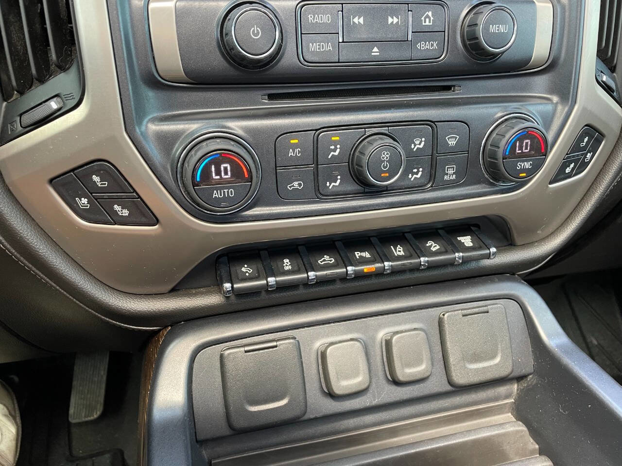 Used 2019 GMC Sierra 3500 Denali w/ Duramax Plus Package image 40