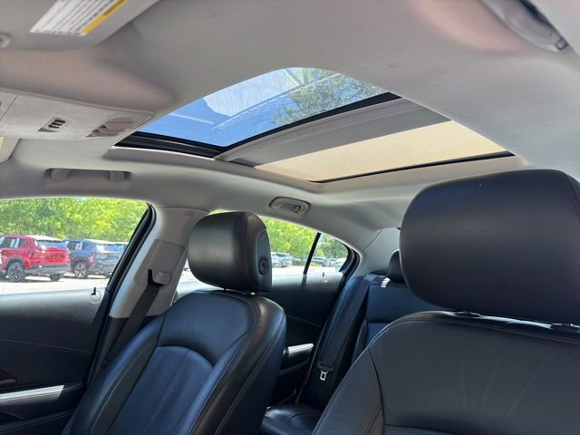 Used 2010 Buick LaCrosse CXS w/ Touring Package FWD image 21