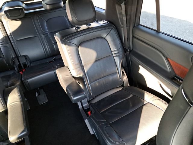 Used 2023 Lincoln Navigator L Reserve AWD/4WD image 17