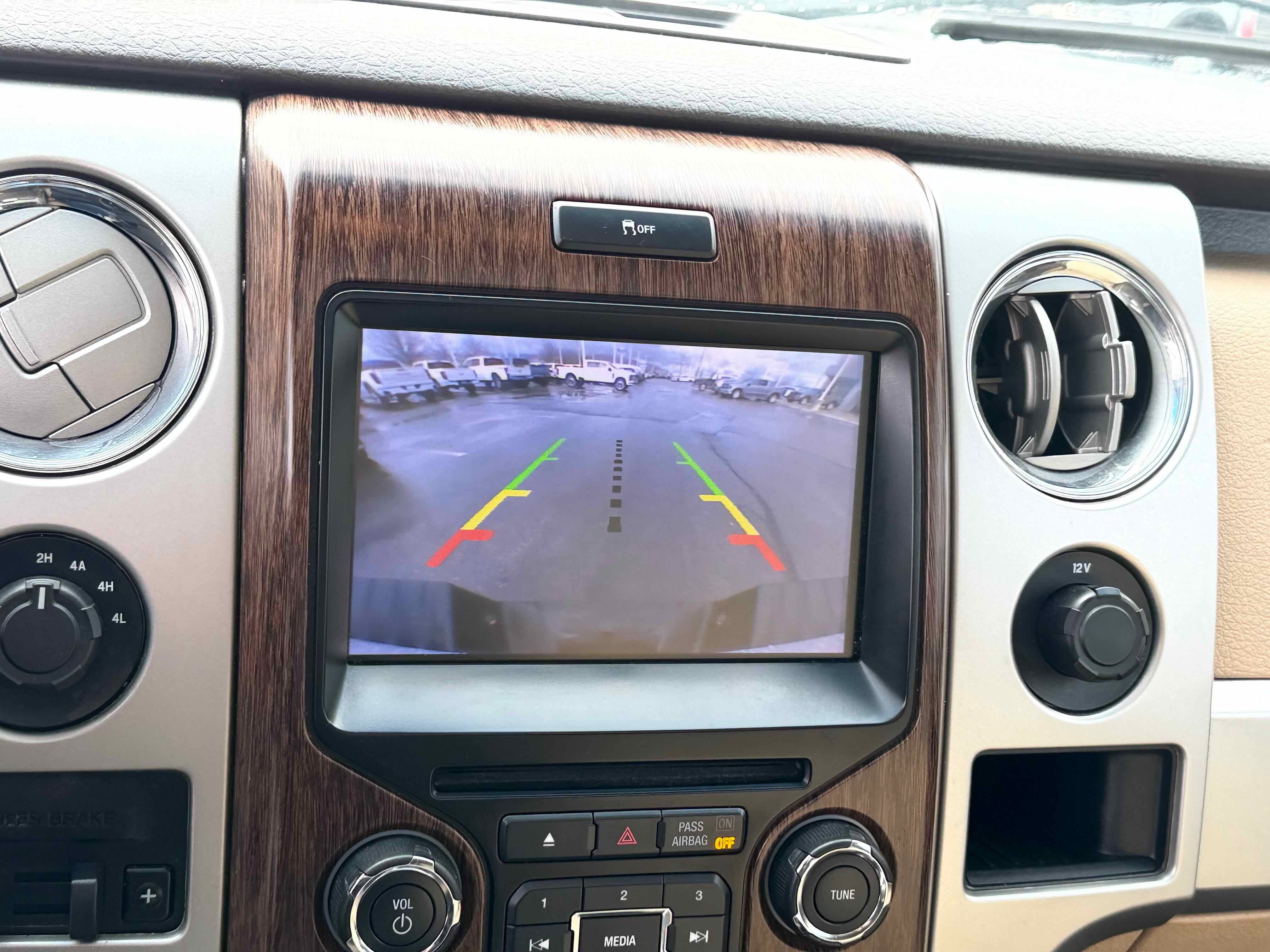 Used 2013 Ford F150 Lariat w/ Luxury Equipment Group image 22