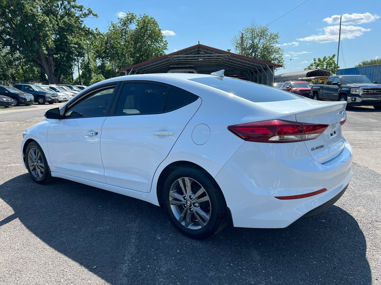 Used 2017 Hyundai Elantra Value Edition w/ Cargo Package FWD image 6
