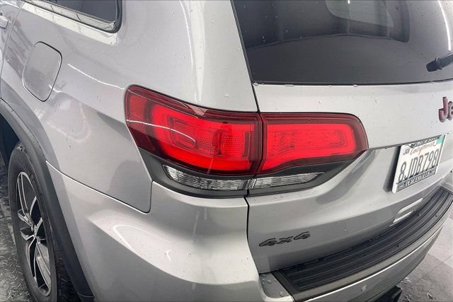 Used 2018 Jeep Grand Cherokee Trailhawk w/ Trailhawk Luxury Group AWD/4WD image 29