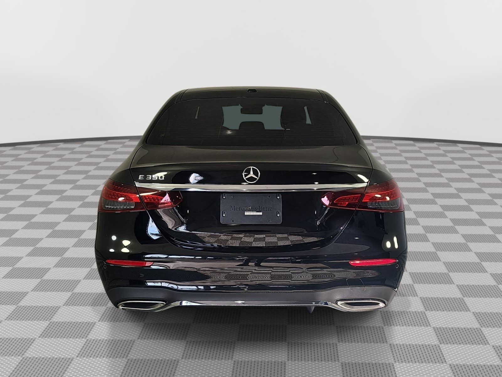 Used 2023 Mercedes-Benz E 350 Sedan image 7