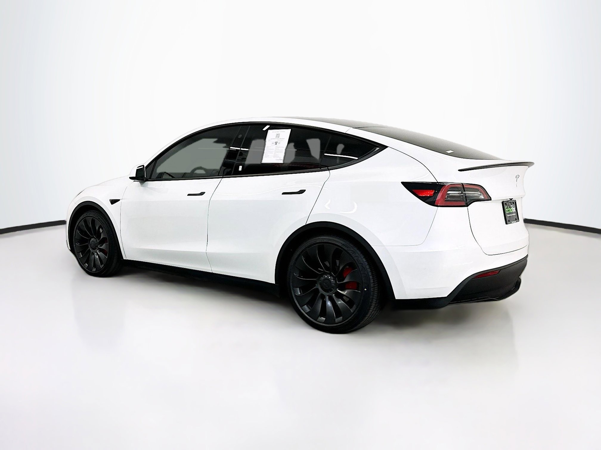 Used 2023 Tesla Model Y Performance image 5