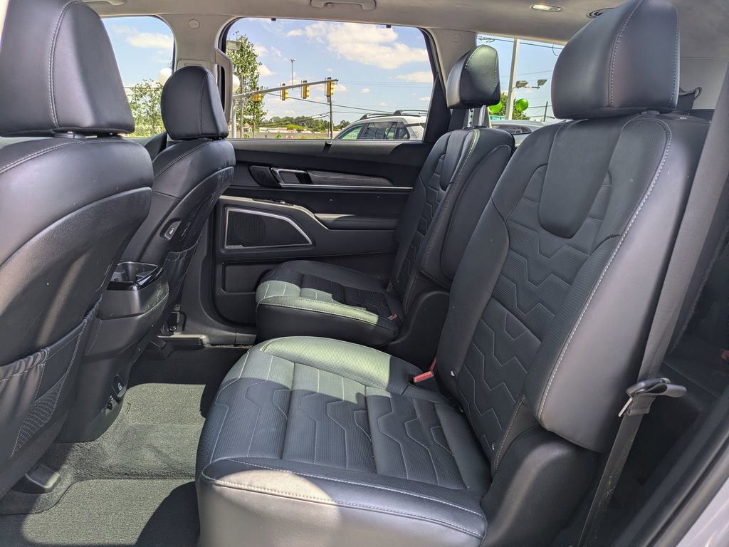 Used 2022 Kia Telluride SX w/ SX Prestige Package AWD/4WD image 14