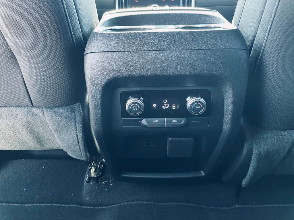 New 2026 GMC Acadia Elevation image 25