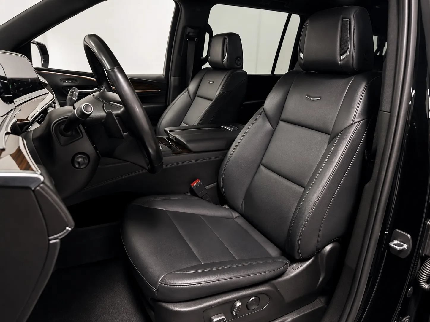 Used 2023 Cadillac Escalade ESV Luxury RWD image 10