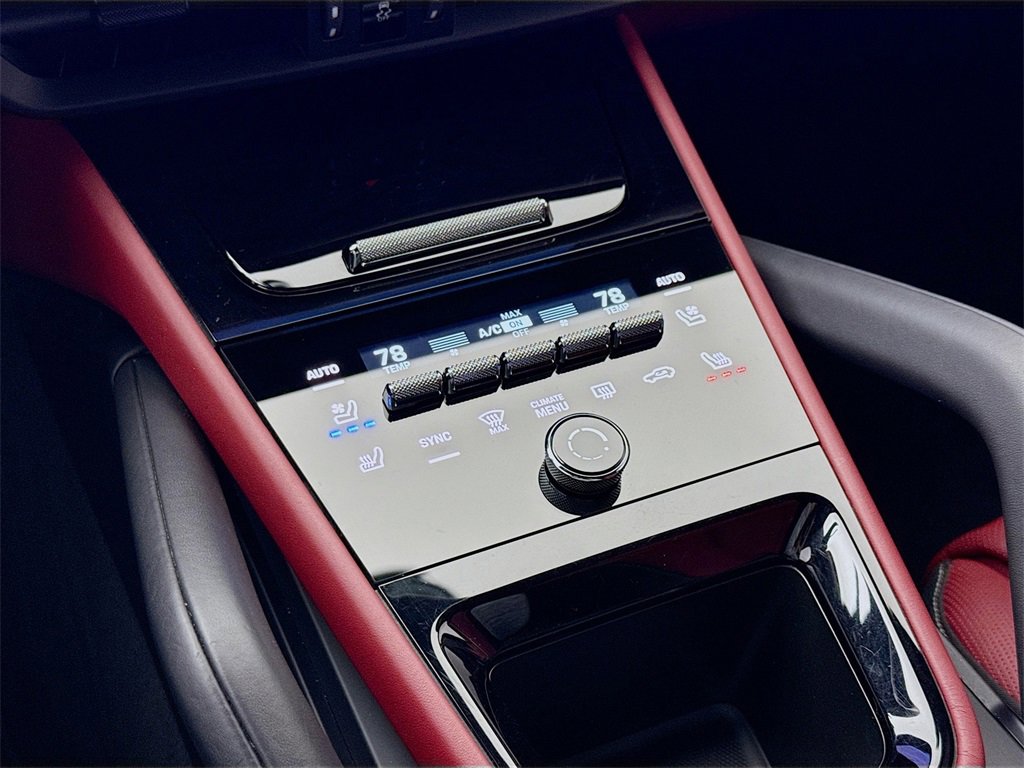 Used 2024 Porsche Cayenne Turbo GT image 23