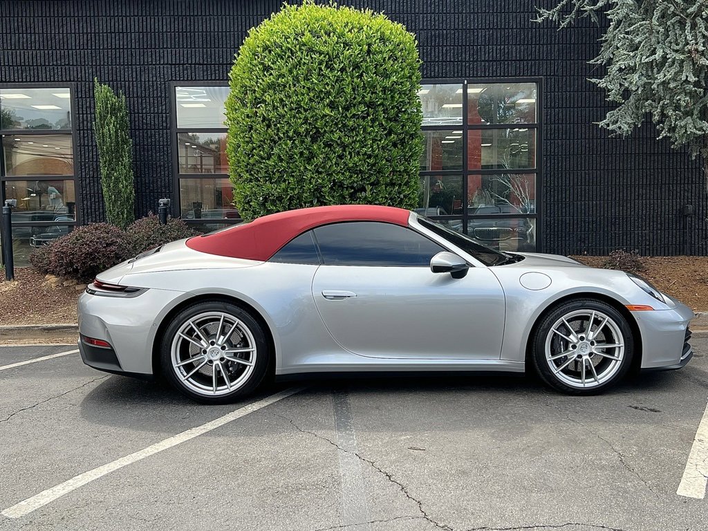 Used 2025 Porsche 911 Carrera image 17